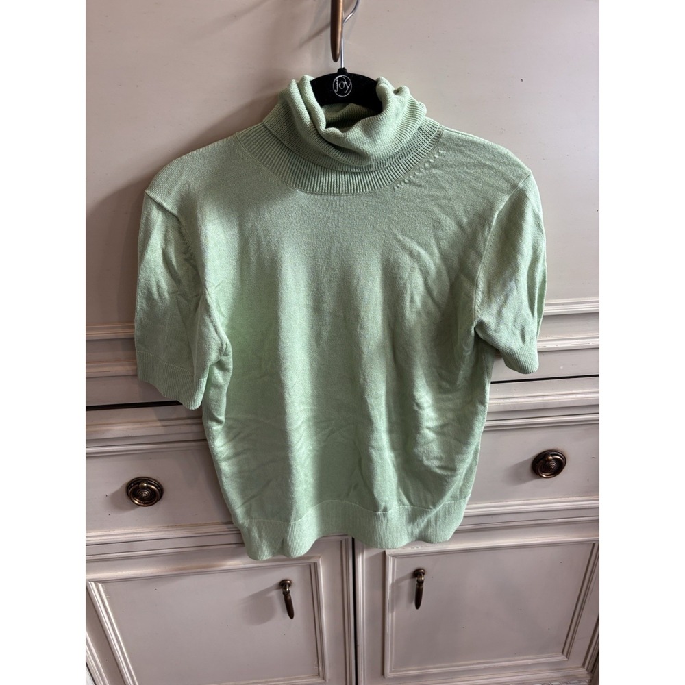 Neiman Marcus Mint Green Short-Sleeve Turtleneck Sweater